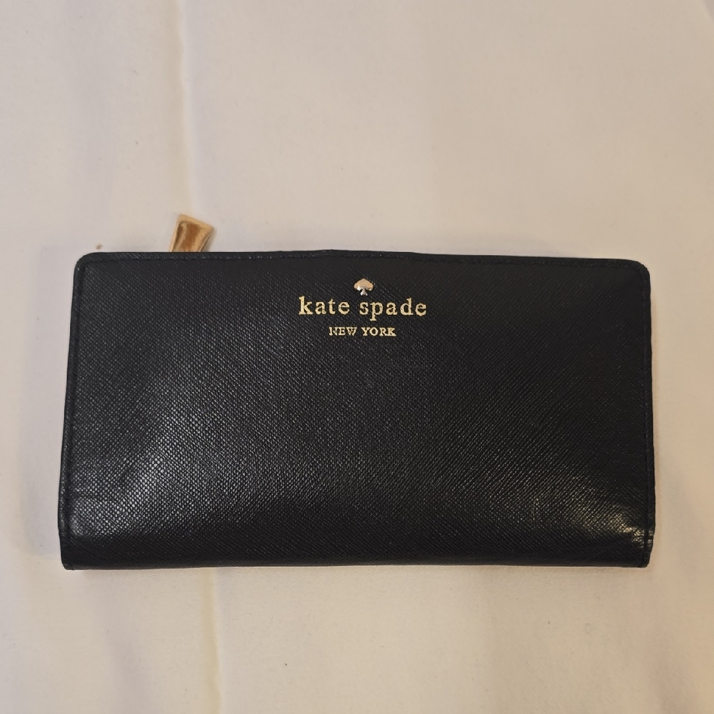 kate spade Black Leather Zip Coin Pouch with Polka Dot Lining